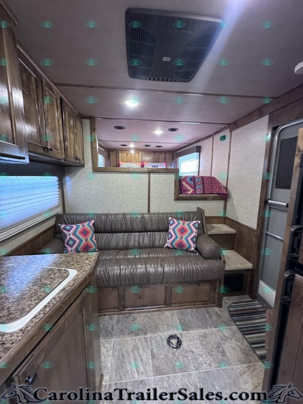 Used Horse Trailers for Sale