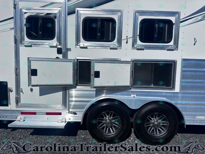 Used Horse Trailers for Sale