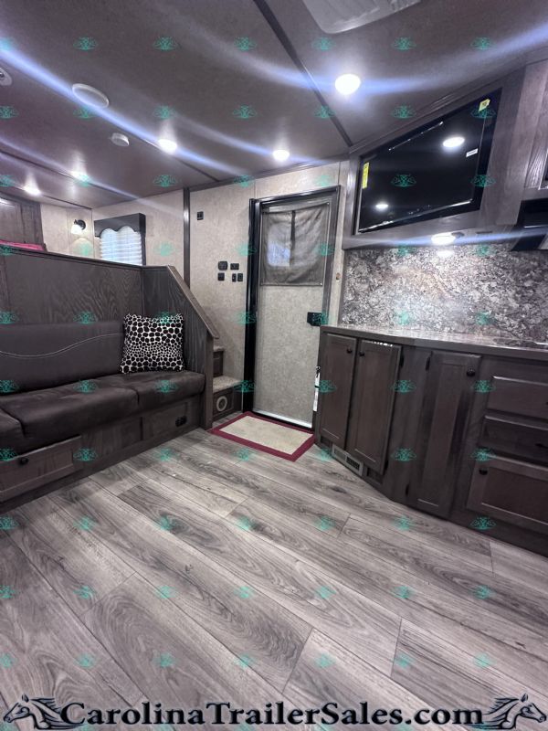 Used Horse Trailers for Sale