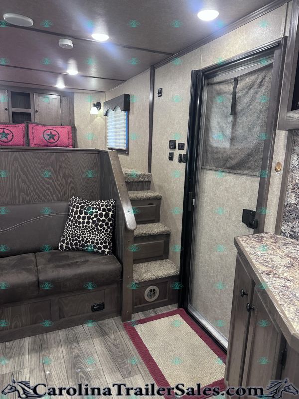 Used Horse Trailers for Sale