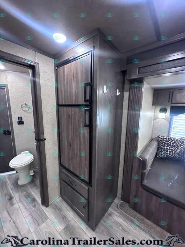 Used Horse Trailers for Sale