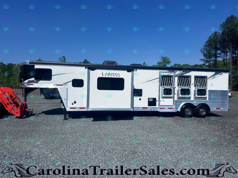 Used Horse Trailers for Sale