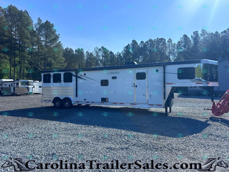 Used Horse Trailers for Sale