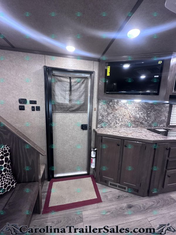 Used Horse Trailers for Sale