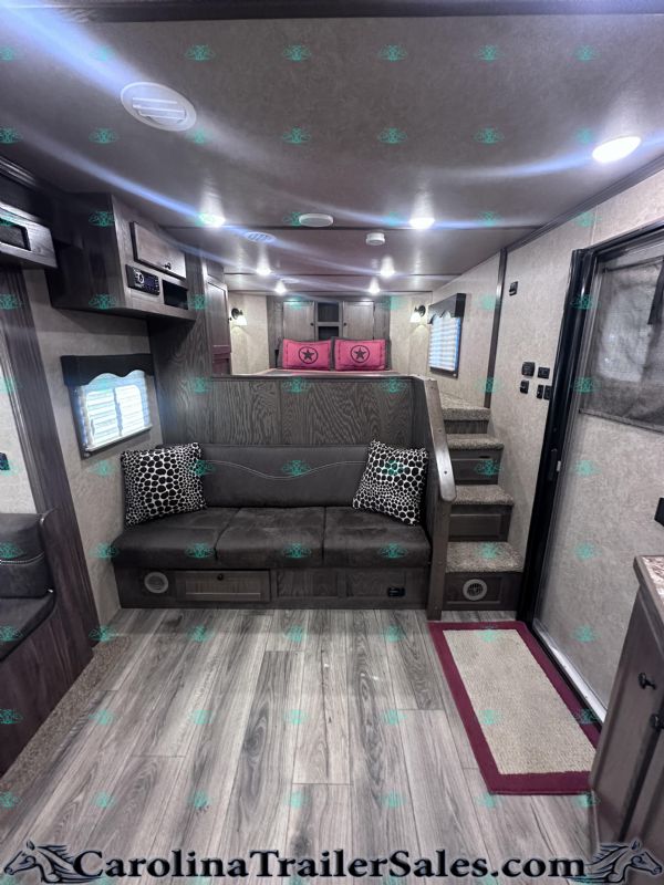 Used Horse Trailers for Sale