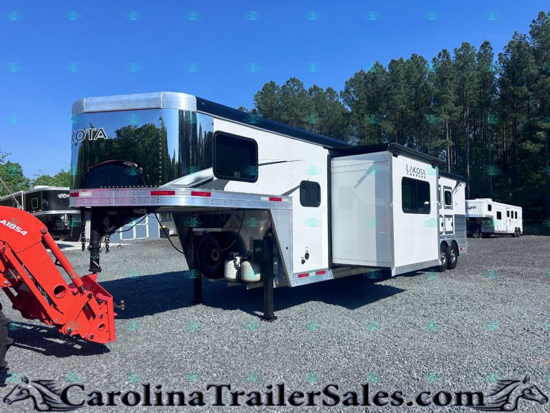 Used Horse Trailers for Sale