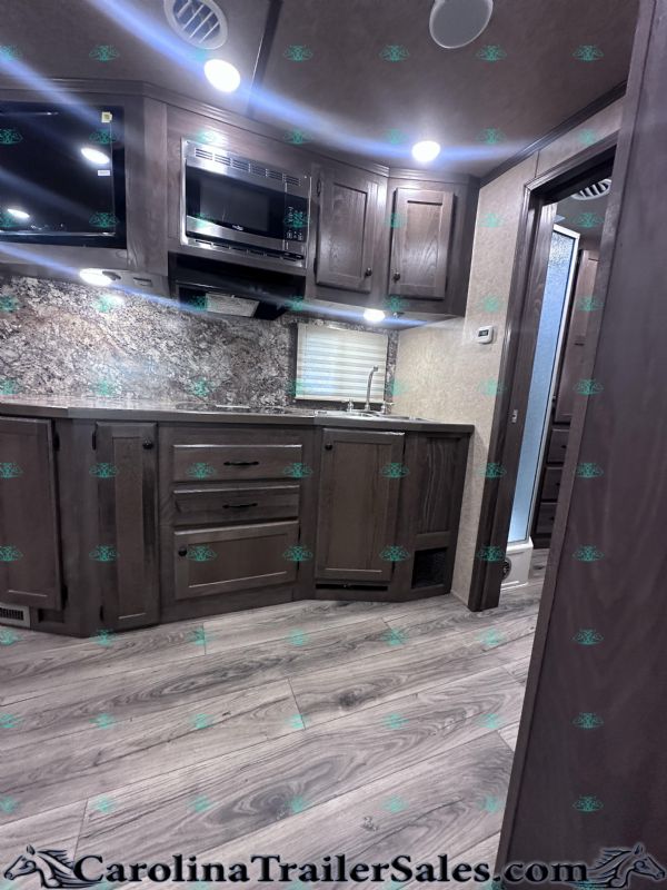 Used Horse Trailers for Sale