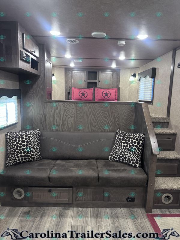 Used Horse Trailers for Sale