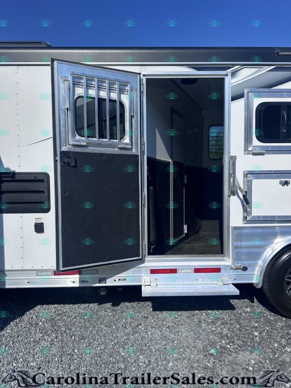 Used Horse Trailers for Sale