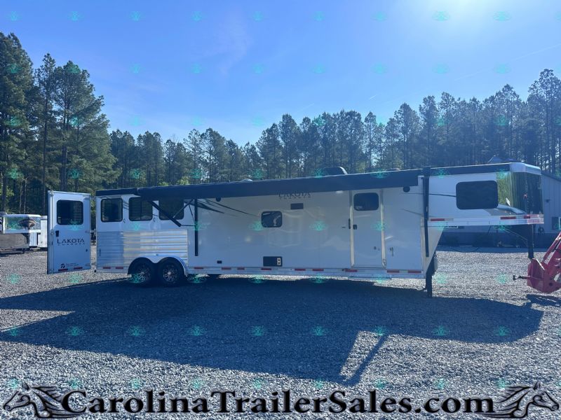 Used Horse Trailers for Sale