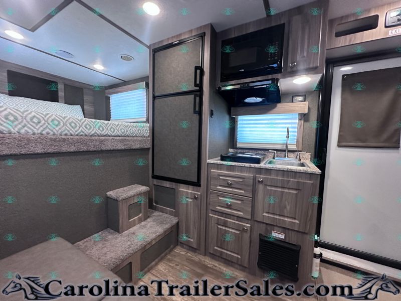 Used Horse Trailers for Sale