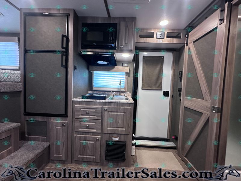 Used Horse Trailers for Sale