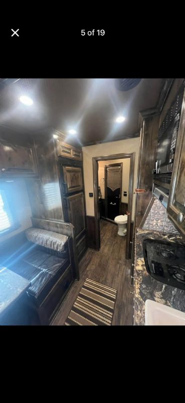 Used Horse Trailers for Sale