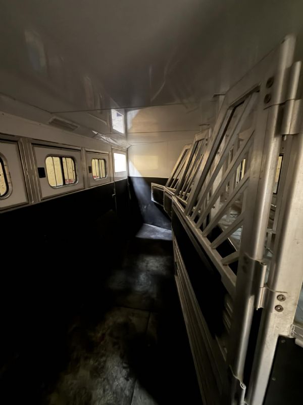 Used Horse Trailers for Sale