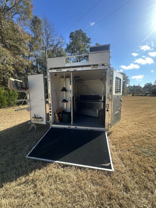 Used Horse Trailers for Sale