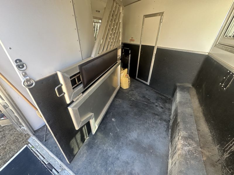Used Horse Trailers for Sale