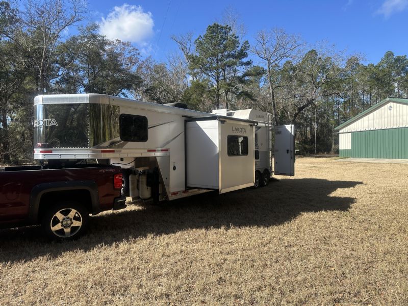 Used Horse Trailers for Sale