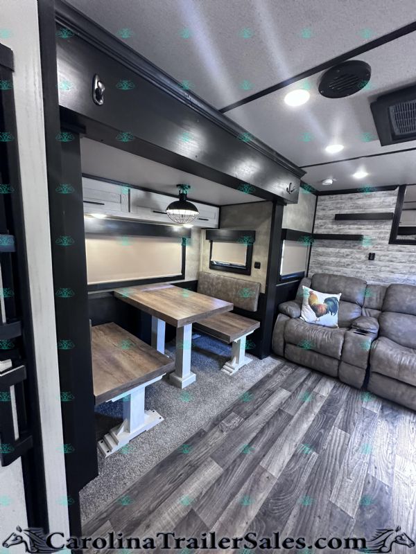 Used Horse Trailers for Sale