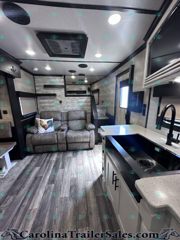 Used Horse Trailers for Sale