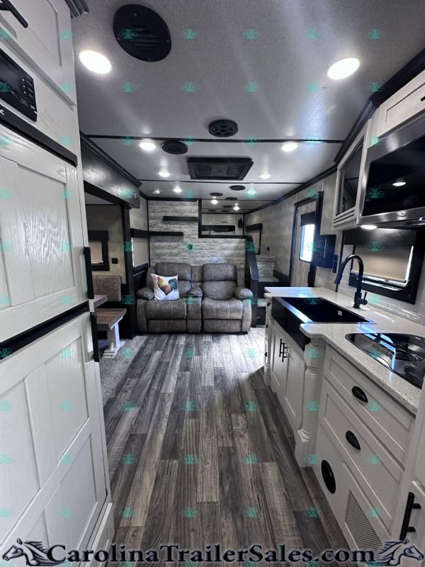 Used Horse Trailers for Sale