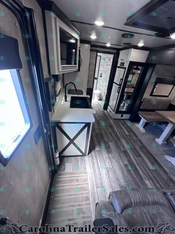 Used Horse Trailers for Sale