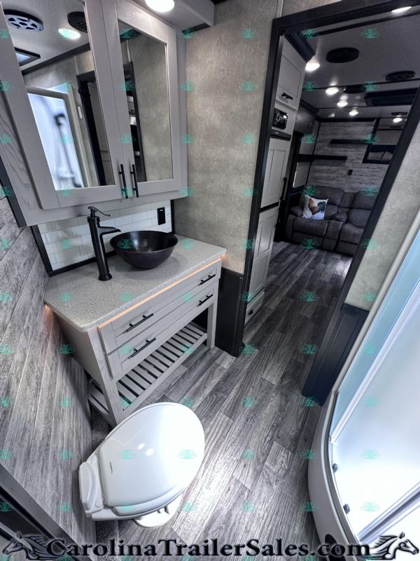 Used Horse Trailers for Sale