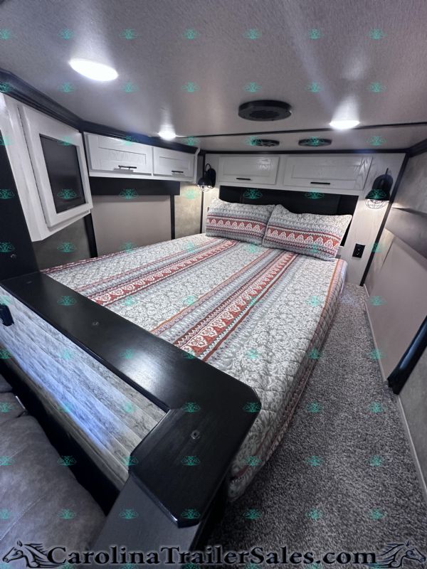 Used Horse Trailers for Sale