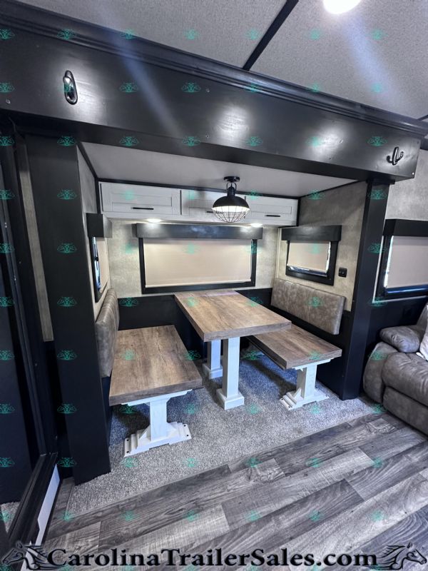 Used Horse Trailers for Sale