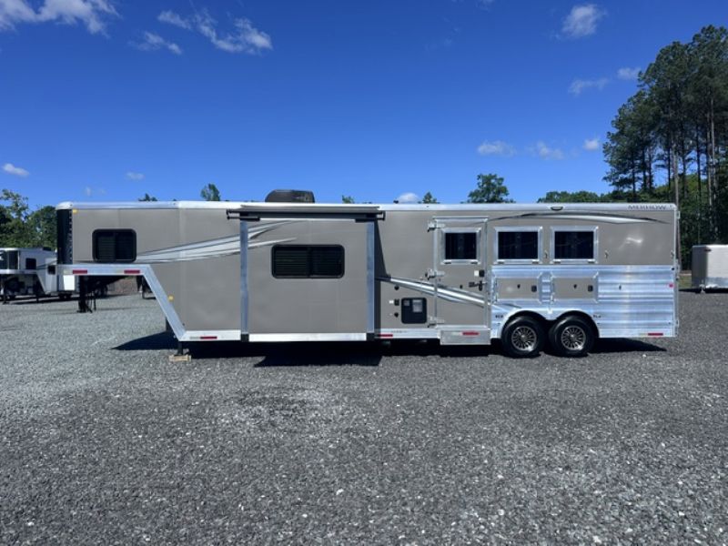 Used Horse Trailers for Sale