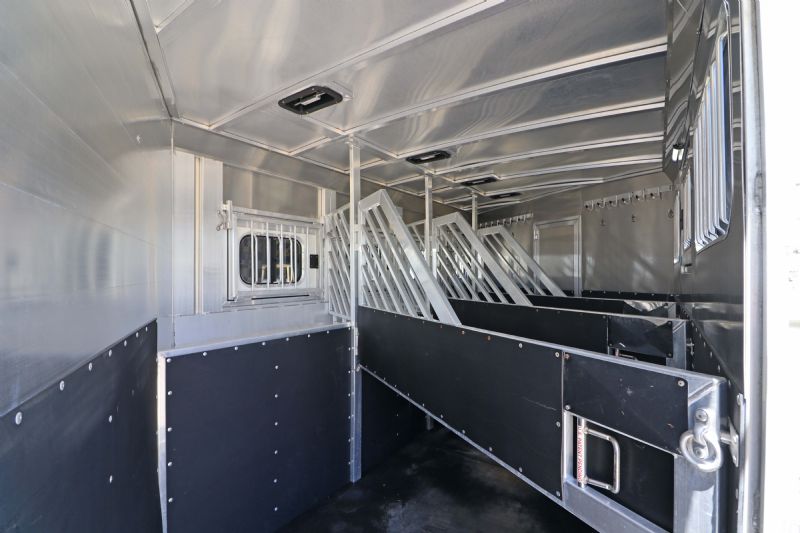 Used Horse Trailers for Sale