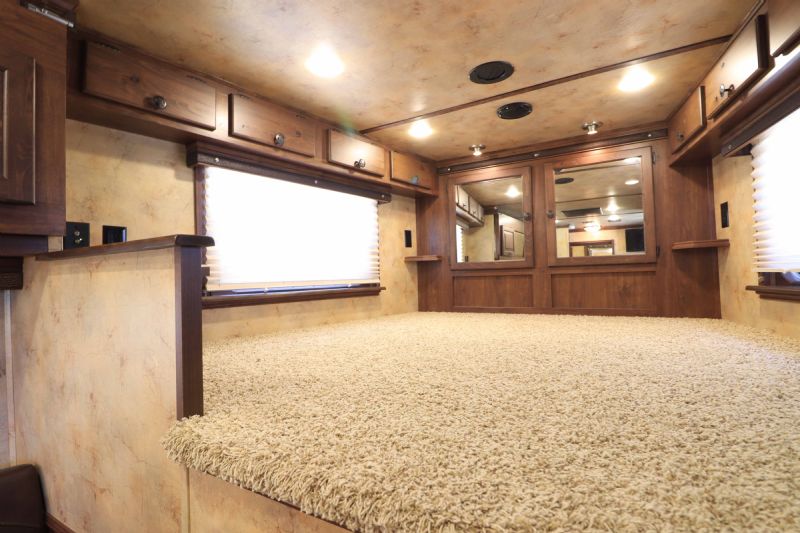 Used Horse Trailers for Sale