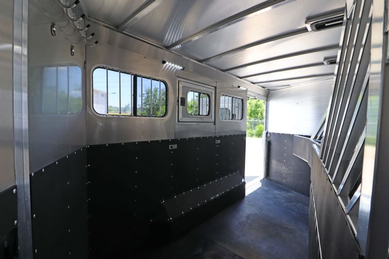 Used Horse Trailers for Sale