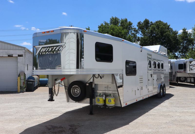 Used Horse Trailers for Sale