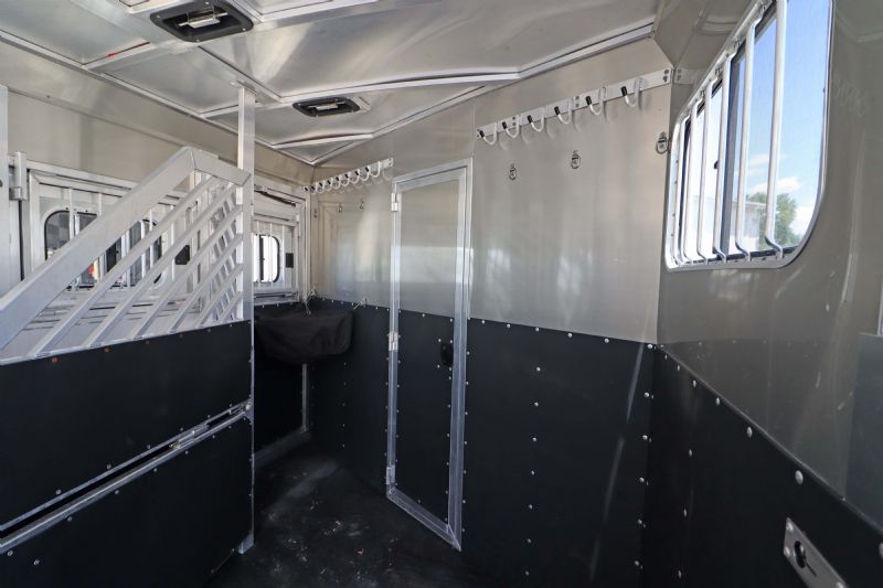 Used Horse Trailers for Sale