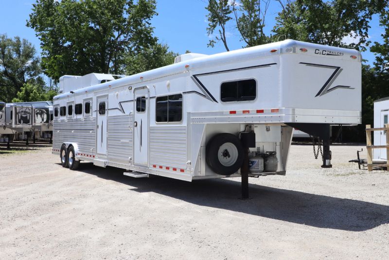 Used Horse Trailers for Sale