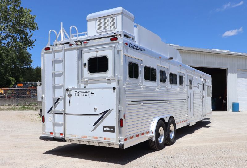 Used Horse Trailers for Sale