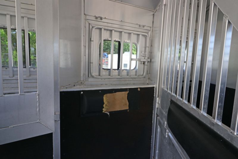 Used Horse Trailers for Sale