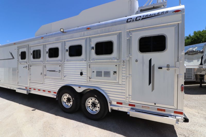 Used Horse Trailers for Sale