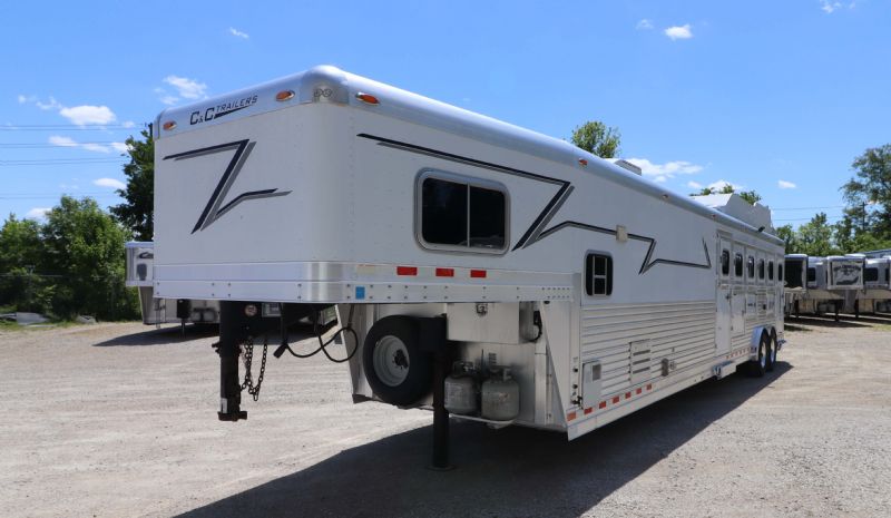 Used Horse Trailers for Sale