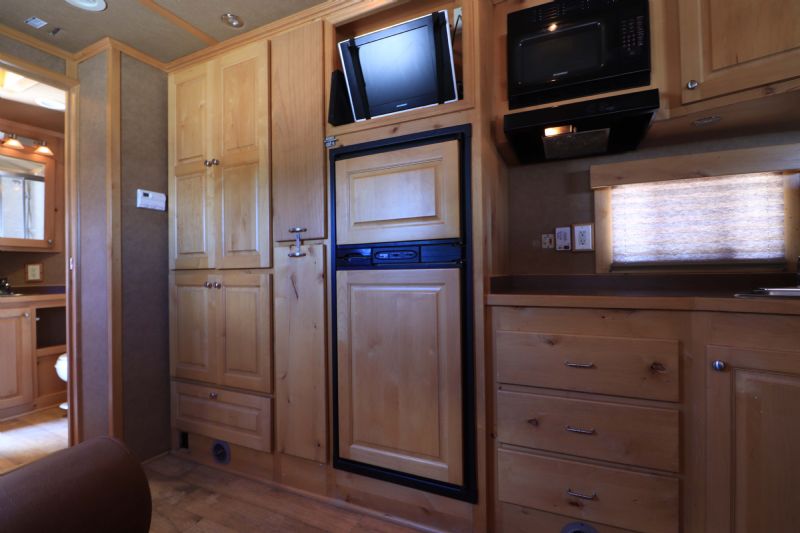 Used Horse Trailers for Sale