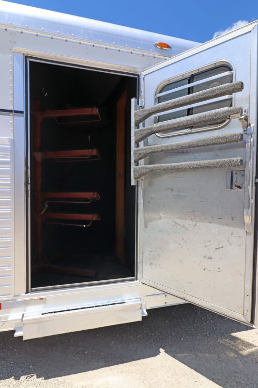 Used Horse Trailers for Sale