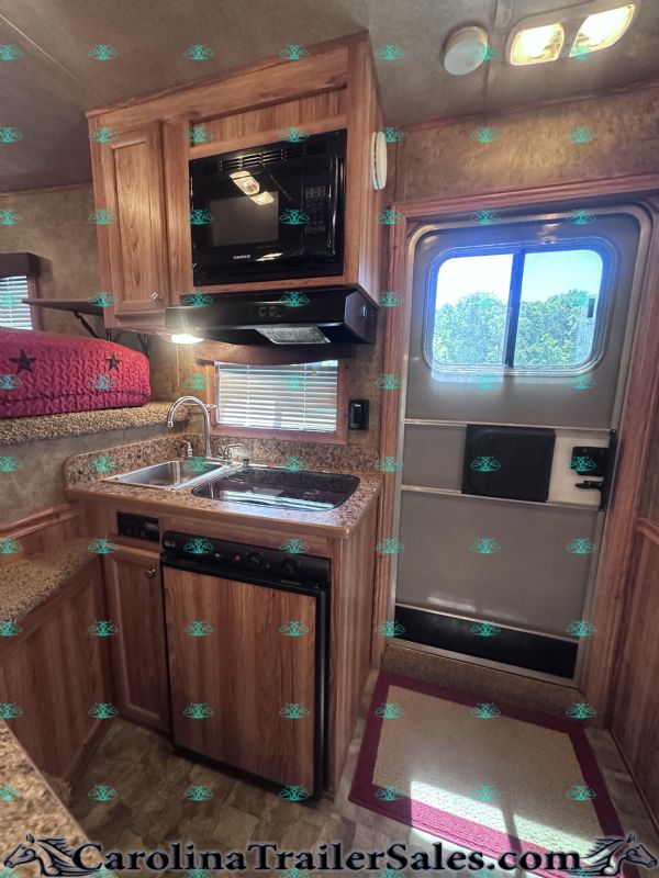 Used Horse Trailers for Sale