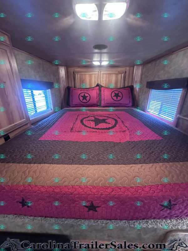 Used Horse Trailers for Sale