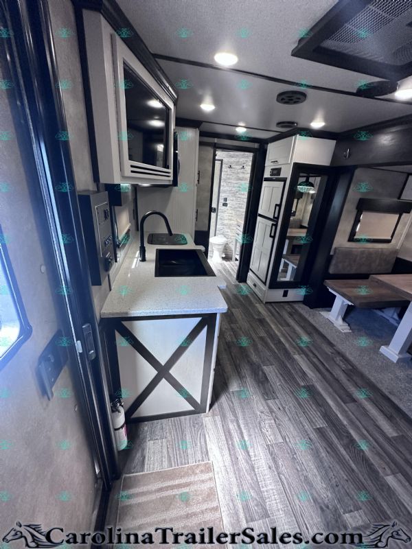 Used Horse Trailers for Sale