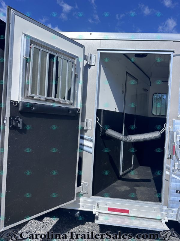 Used Horse Trailers for Sale