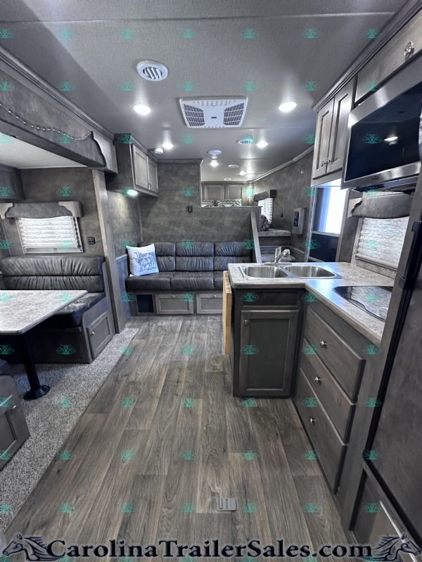 Used Horse Trailers for Sale