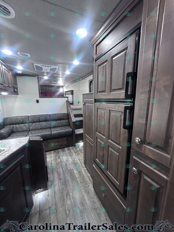 Used Horse Trailers for Sale