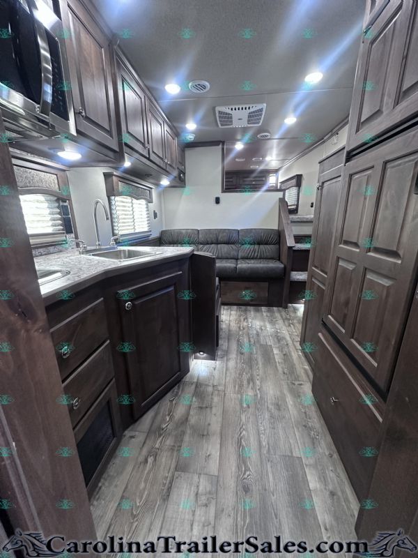 Used Horse Trailers for Sale