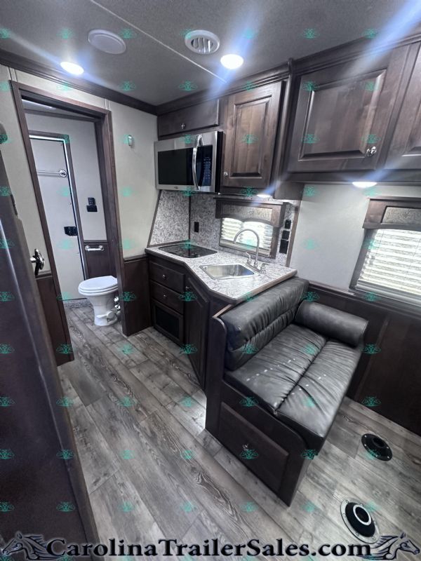 Used Horse Trailers for Sale
