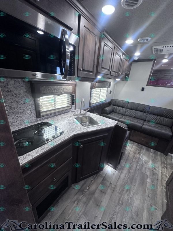 Used Horse Trailers for Sale